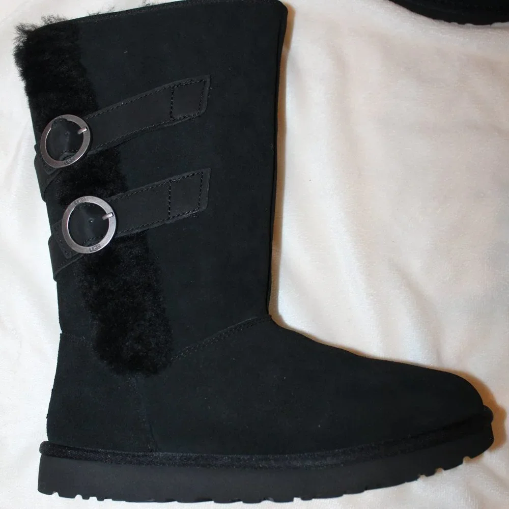 NIB UGG‎ WOMEN'S TALL MOTO  SUEDE SPILL SEAM SHEARLING BUCKLE BOOTS BLACK